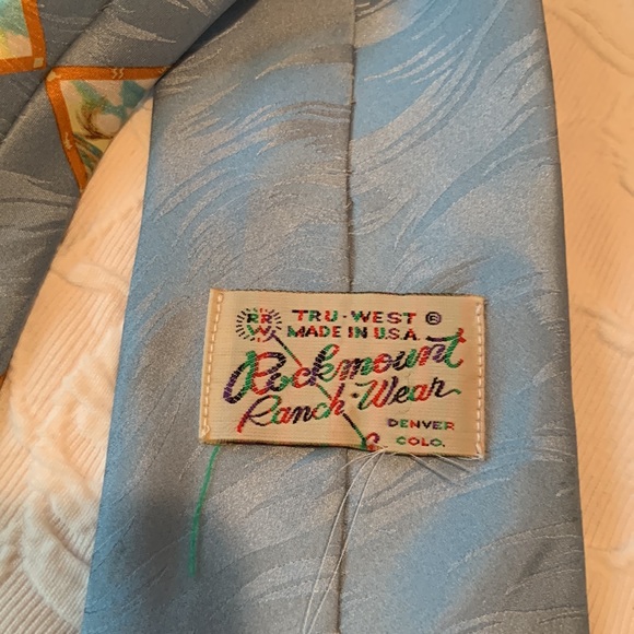 Vintage Limited Edition Rockmount Ranchwear Diamond Bronc silk tie - Picture 4 of 5